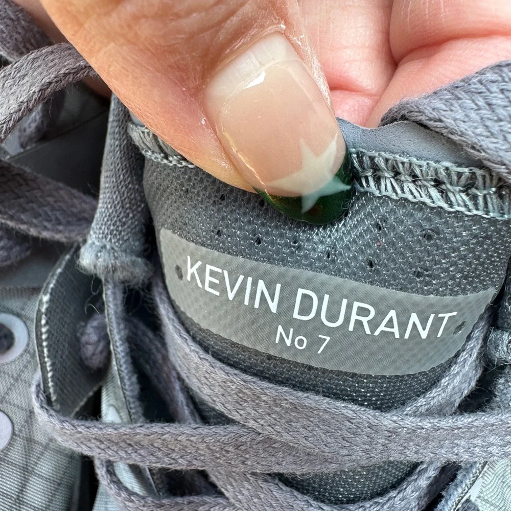 Nike Kevin Durant No 7 Sneakers/Basketball Shoes - Picture 2 of 7